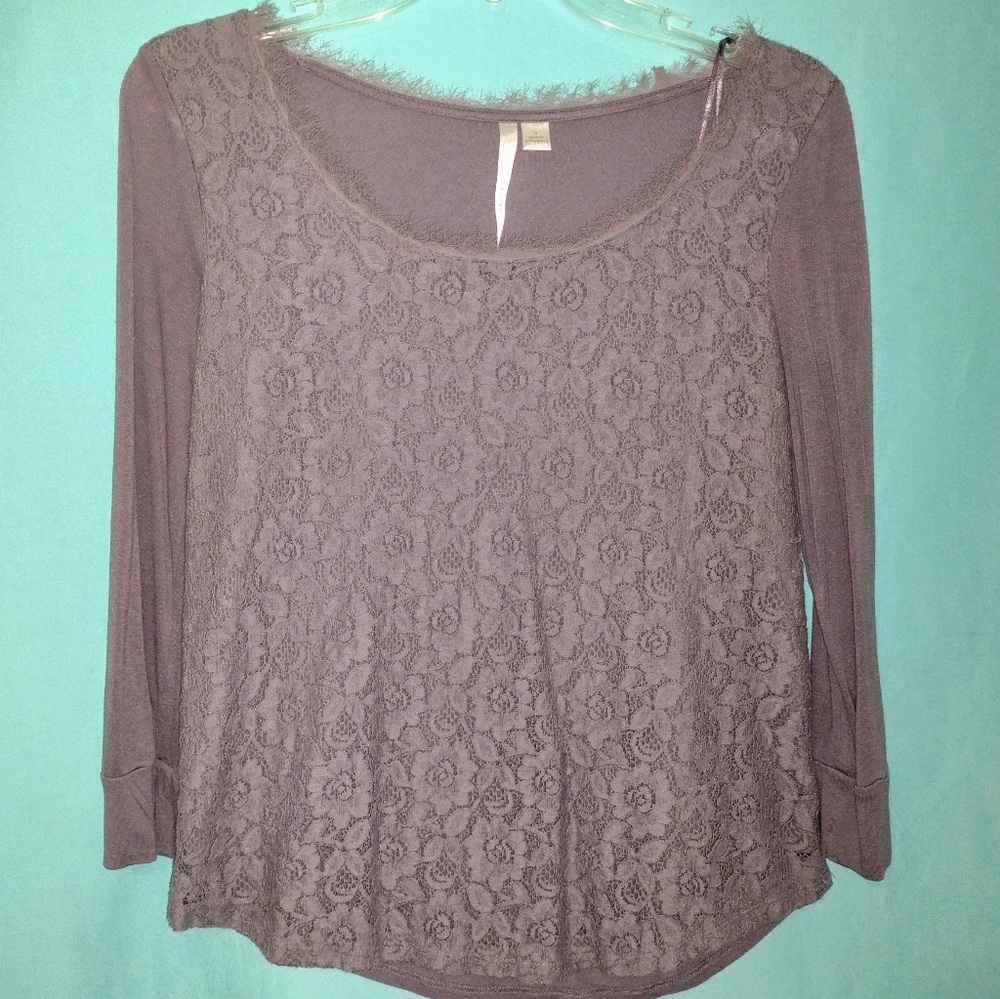 Elegant Lace Long Sleeve Top